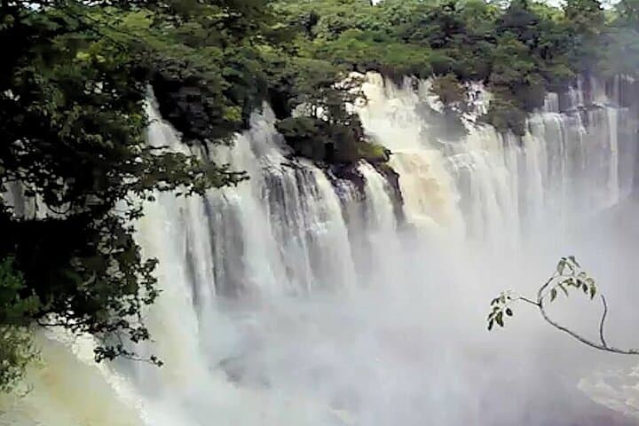 Kalandula Falls & Pungo Andongo: Two-Day Malanje Nature and Culture Tour