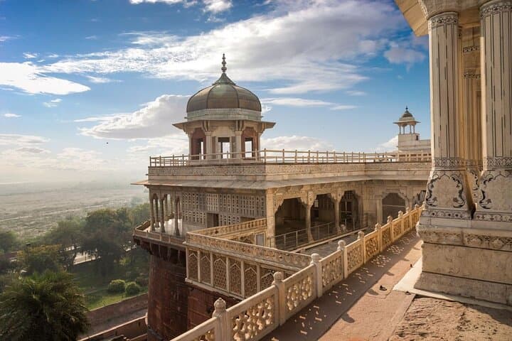 Same-Day Taj Mahal & Agra Fort Tour from Bangalore — Return Flights Included photo 5