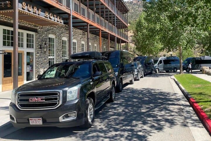 Seamless Corporate Transfers in Denver: Private Group Transportation for Conferences photo 3