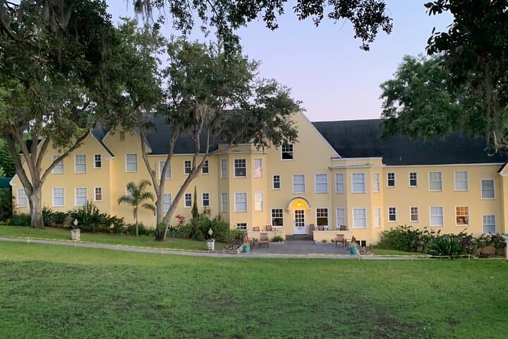 Mount Dora Paranormal Ghost Tour: Hands-On Haunted Investigation at the Lakeside Inn