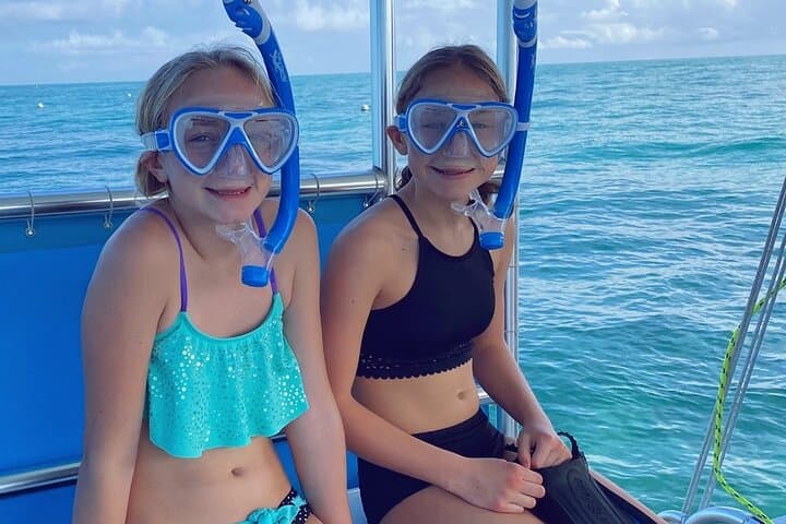Explore Sombrero Reef and Molasses Key Sandbar: Marathon’s Premier Snorkeling Combo