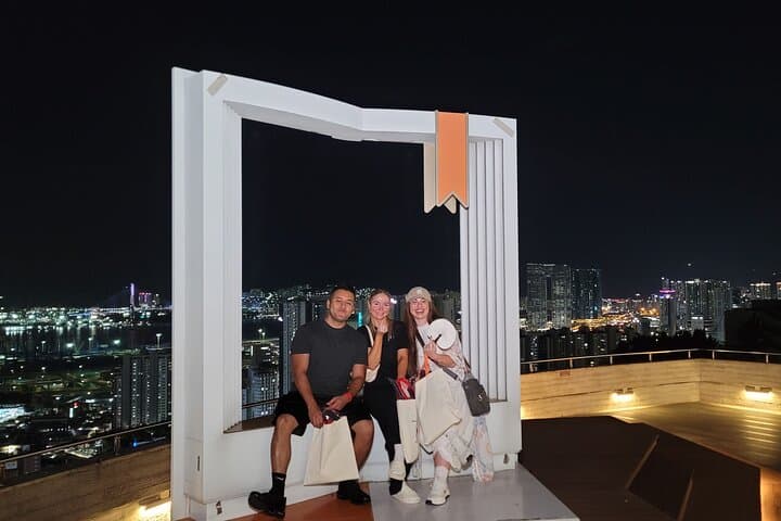 Busan Night Market and Harbor Night-View Walking Tour photo 6