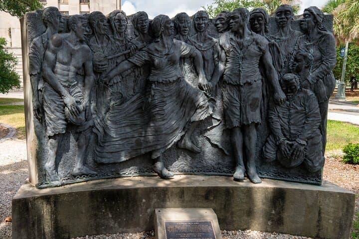 Voodoo Queen Walking Tour in New Orleans — Marie Laveau, Voodoo Shops & Congo Square photo 5