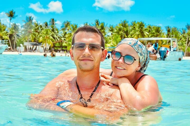 Saona Island Hidden Beach Excursion from Bayahibe: Natural Pool & White Sands photo 2