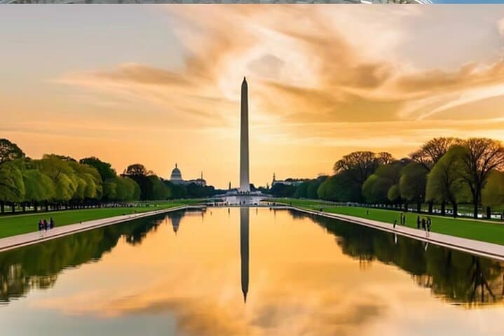 Washington DC Night-Time City Tour: Monuments & Memorials by Bus