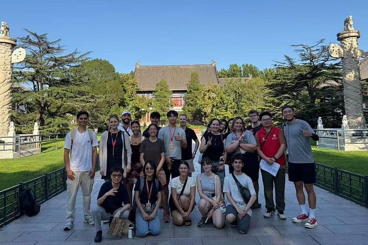 Hidden Hutong Bike & Food Tour with Pro Photos in Beijing photo 3