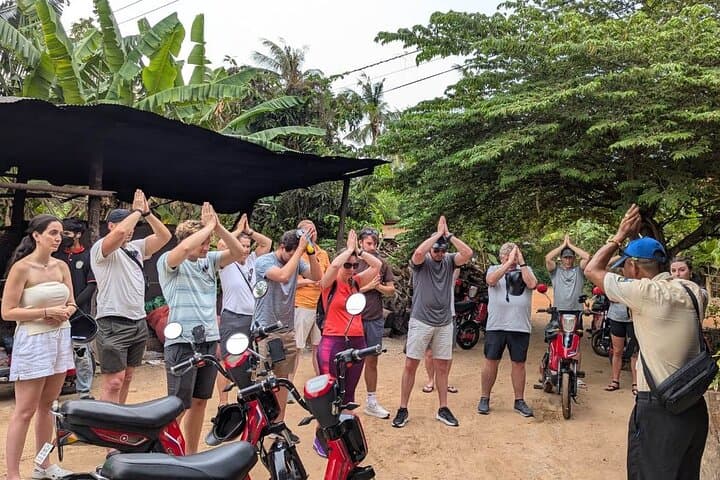 Siem Reap Countryside Private Guided Tour: Village Markets, Rice Fields & Sunset