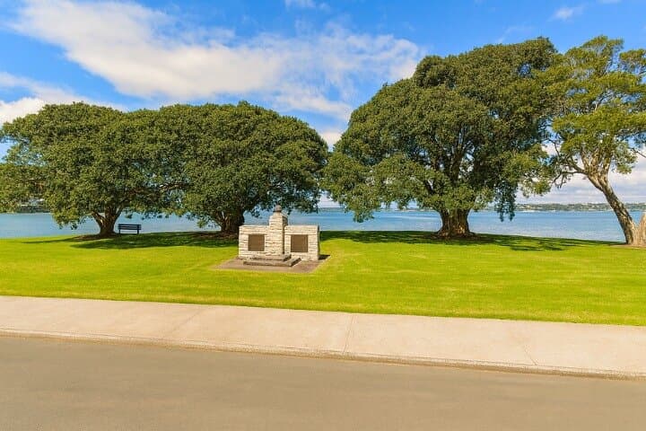 Devonport Self-Guided Walking Tour: Mount Victoria, Victorian Homes & Coastal Views photo 6