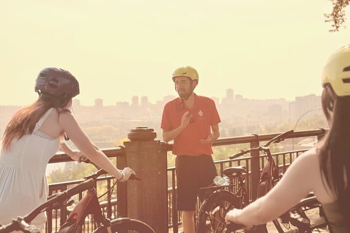 Edmonton City Bike Tour: 3-Hour Guided Highlights with E-Bike Option photo 3