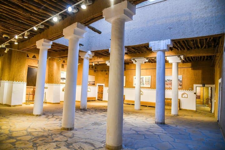 Skyline & Souks: Old Riyadh, Masmak Fortress and Sky Bridge Tour