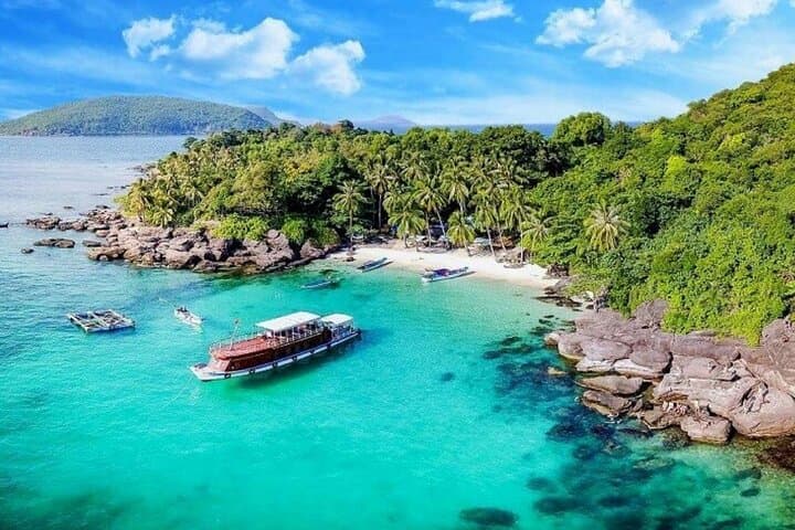 Phu Quoc Sunset Voyage: Evening Cruise, Snorkeling & Seabed Walk photo 2