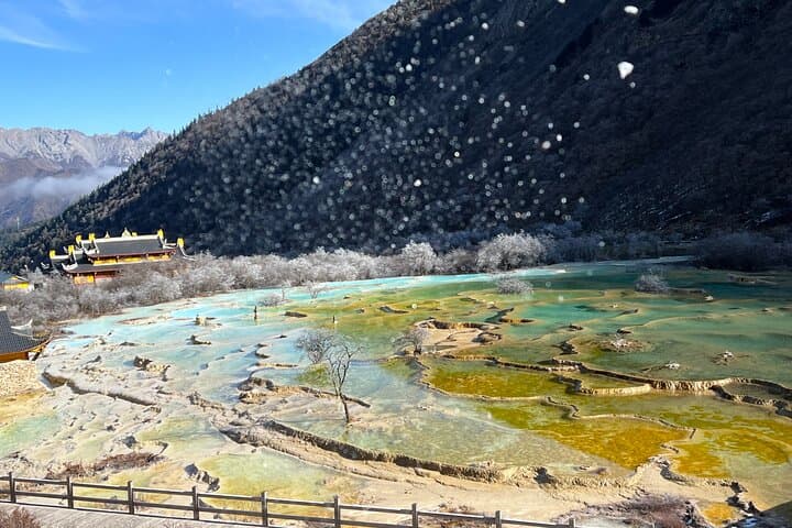 3-Day Private Jiuzhai and Huanglong Tour from Chengdu — Jiuzhaigou Lakes & Huanglong Ponds photo 4