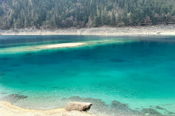 3-Day Private Jiuzhai and Huanglong Tour from Chengdu — Jiuzhaigou Lakes & Huanglong Ponds photo 6