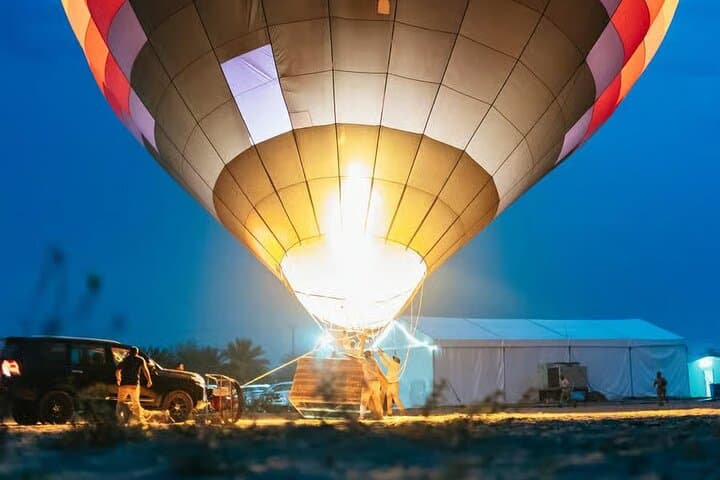 Sunrise Hot Air Balloon Ride Over the Dubai Desert — Classic with Transfers photo 4