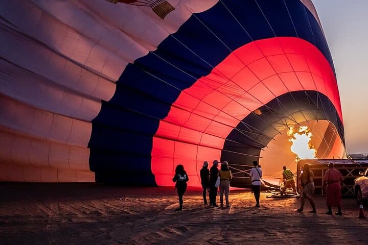 Sunrise Hot Air Balloon Ride Over the Dubai Desert — Classic with Transfers