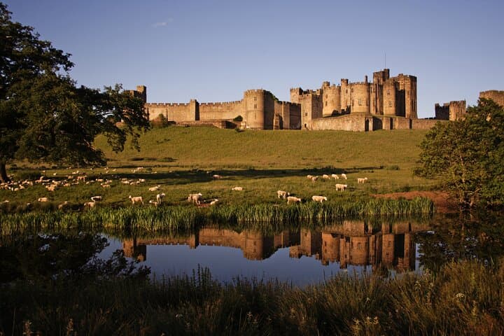 Alnwick Castle & Scottish Borders Day Trip from Edinburgh