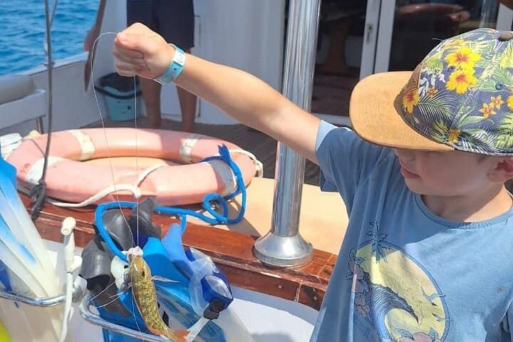 Hurghada Full-Day Fishing & Snorkeling Adventure with Lunch photo 3