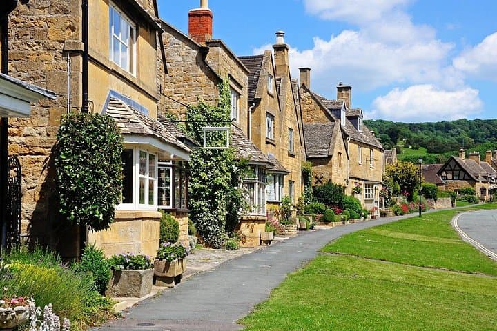 Private Oxford and Cotswolds Day Tour: Colleges, Villages & Pub Lunch photo 2