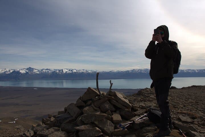 Cerro Frías Full-Day Trek: Summit Views over Lago Argentino photo 4