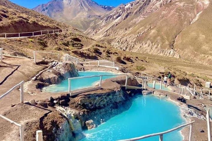Cajón del Maipo and Termas de Colina: Day Trip & Hot Springs from Santiago