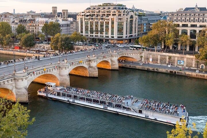 Seine River Cruise in Paris: 1-Hour Bateaux Mouches with Live Commentary photo 4