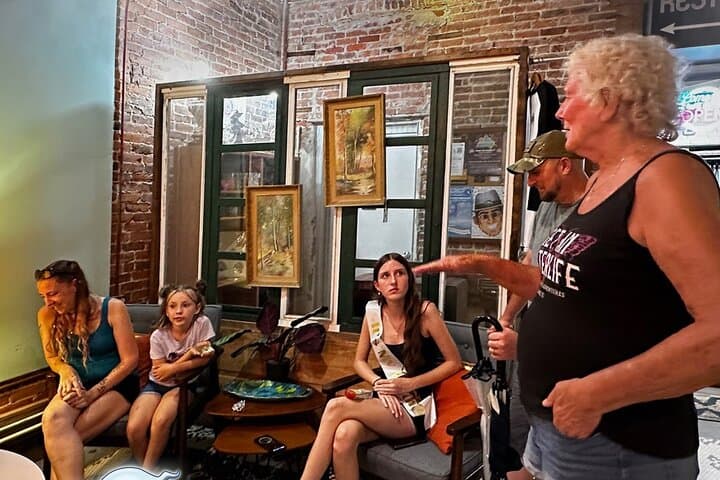 DeLand Ghost Tour: Downtown True Crime & Paranormal Night Walk