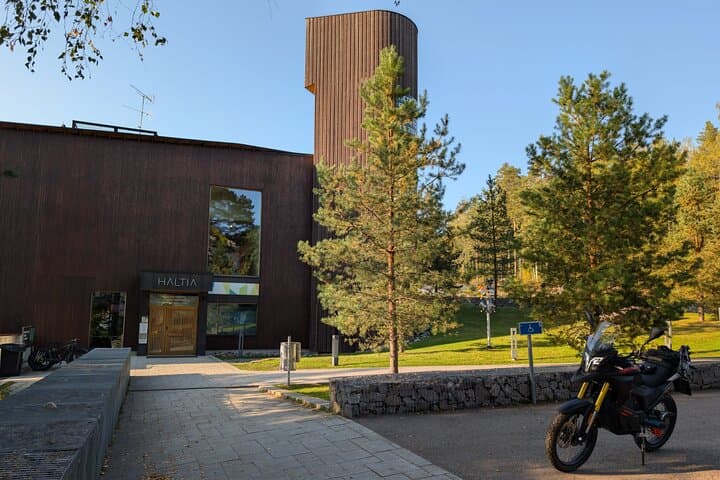 Electric Moto Adventure: Helsinki to Nuuksio National Park Day Ride