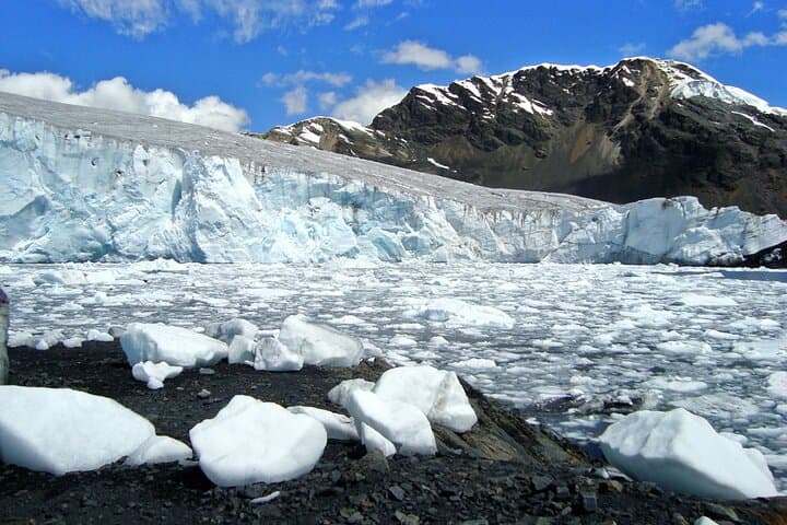 Pastoruri Glacier Day Trip from Huaraz — Cordillera Blanca Glacier Hike photo 2