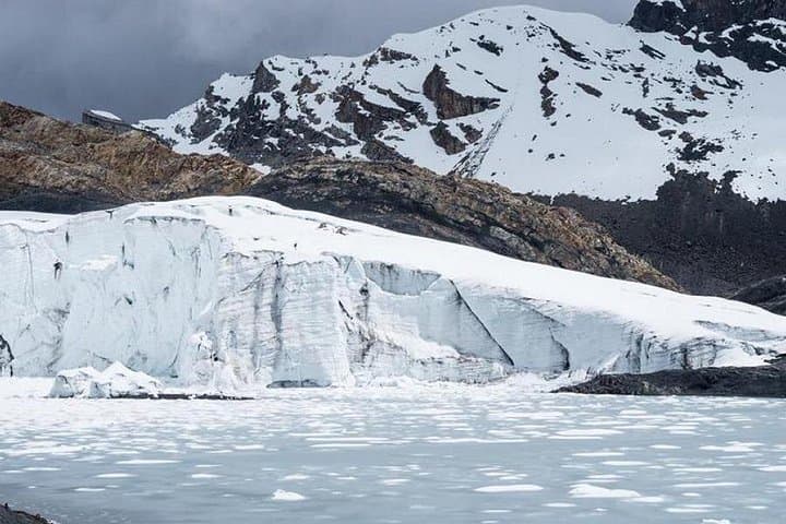 Pastoruri Glacier Day Trip from Huaraz — Cordillera Blanca Glacier Hike photo 4