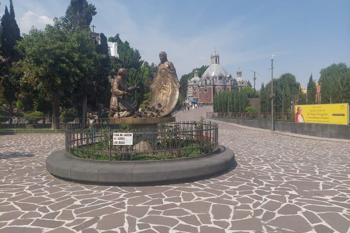 Teotihuacan and Basilica of Guadalupe: Private Day Tour from Mexico City photo 5
