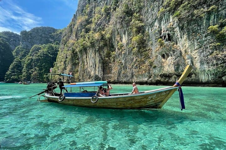 Early-Start Phi Phi Islands & Maya Bay Snorkel Tour from Phuket