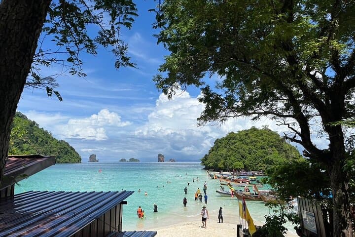 Krabi Early-Bird Phi Phi & 4-Islands Speedboat Adventure Tour photo 3