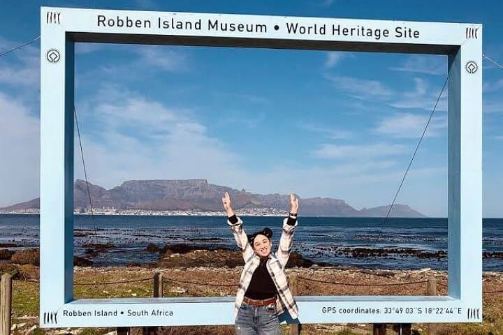 Robben Island and Two Oceans Aquarium Full-Day Tour from Cape Town