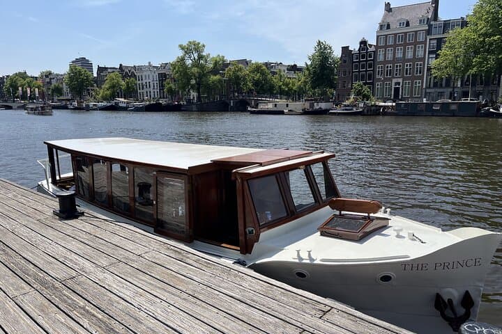 Amsterdam Bottomless Brunch Cruise on the Canals — 60-Minute Prosecco Experience photo 3