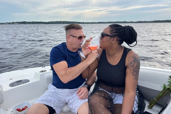 Private Romantic Boat Charter in Miami: Couples' Champagne Cruise photo 4