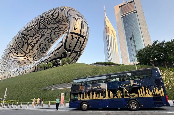 Bustronomy Dubai: 5-Star Dining Sightseeing Bus Experience
