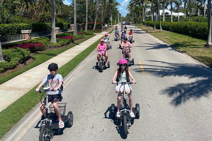 Electric Trike Tour of Naples — 90-Min Family-Friendly City Ride photo 5