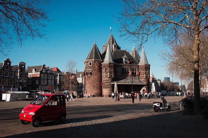 Amsterdam Private Walking Tour with Home-Cooked Dinner in Jordaan photo 4