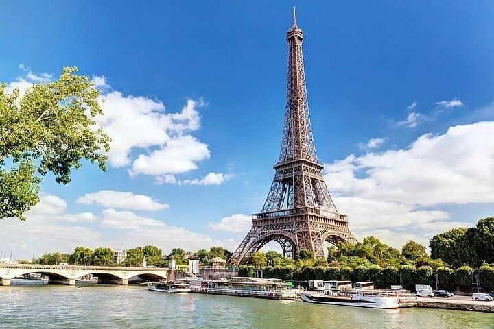 Paris in Six Hours: Private Chauffeur Sedan or Van Tour of Iconic Landmarks photo 1