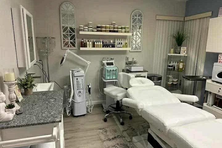 Be Well Signature Massage Ocala — 60-Min Holistic Spa Near Downtown photo 4