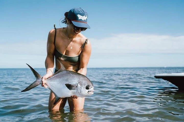 Roatán Deep-Sea and Flats Fishing: Big-Game Trolling to Sight-Fishing on the Reef