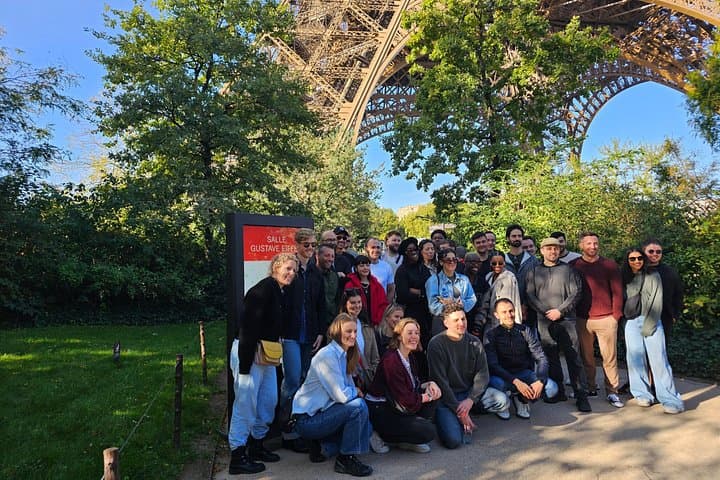 Eiffel Tower Reserved Lift Access: Second Floor or Summit Small-Group Tour photo 2
