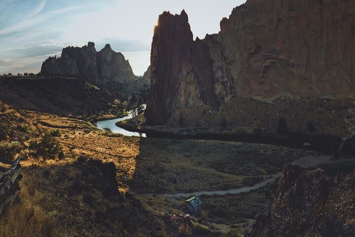 Smith Rock Beginner Rock Climbing Course: Full-Day Intro with Certified Guides photo 5
