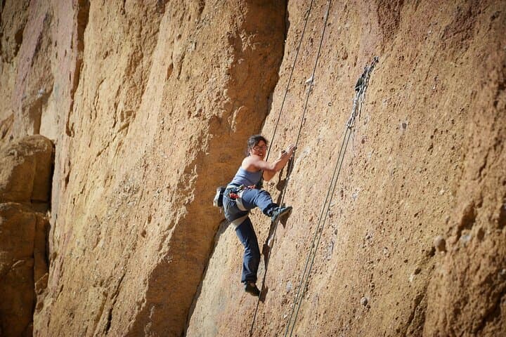 Smith Rock Beginner Rock Climbing Course: Full-Day Intro with Certified Guides photo 6