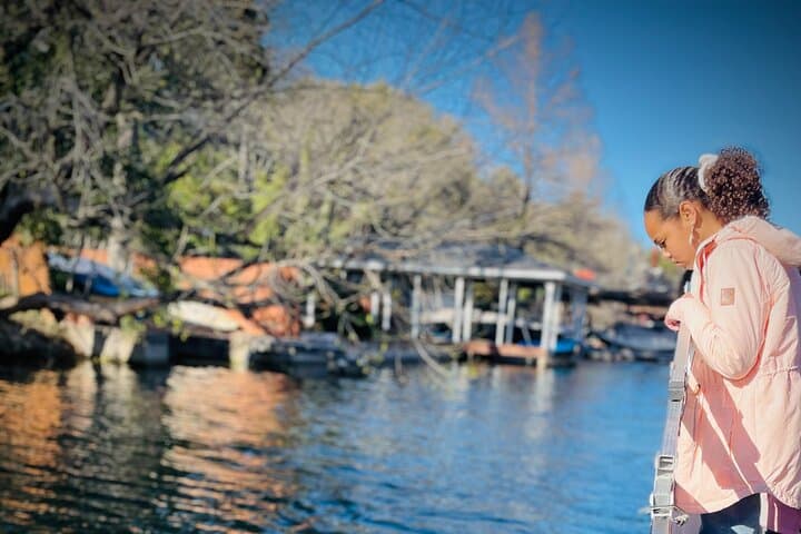 Exploring Lake Austin: A 2-Hour Pontoon Boat Tour with Sun Shading and Scenic Views photo 4