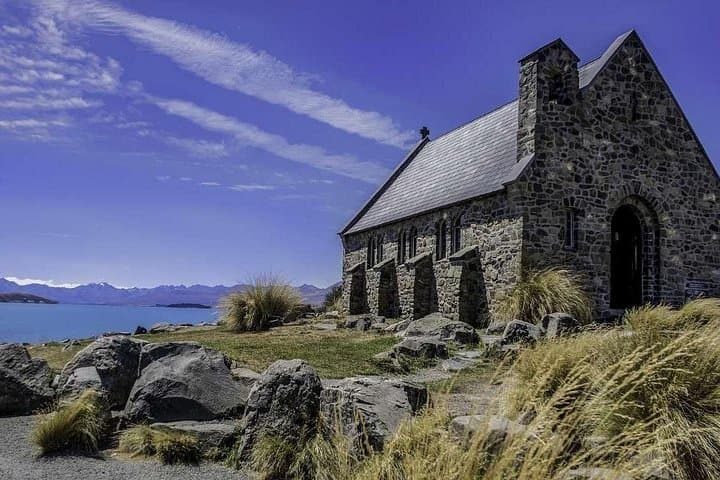 Tekapo to Christchurch Scenic Small-Group Transfer (3-Hour One-Way Tour) photo 3