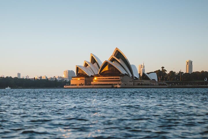 Sydney Sunrise Kayak Tour — Paddle Past the Opera House & Harbour Bridge photo 3