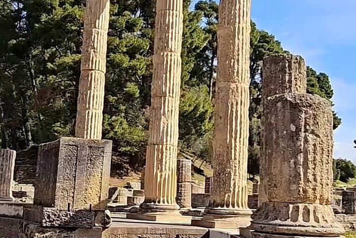Two-Day Private Tour from Athens to Delphi and Meteora with Overnight in Kalambaka photo 4