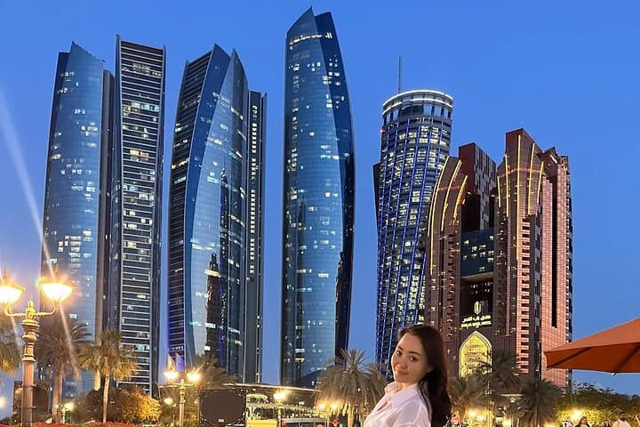 Private Abu Dhabi Evening Tour: Sheikh Zayed Mosque, Corniche & Marsana Beach by Night photo 2