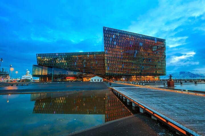 Reykjavík by Night: Illuminated Landmarks, Coastal Walks & Aurora Chances photo 5